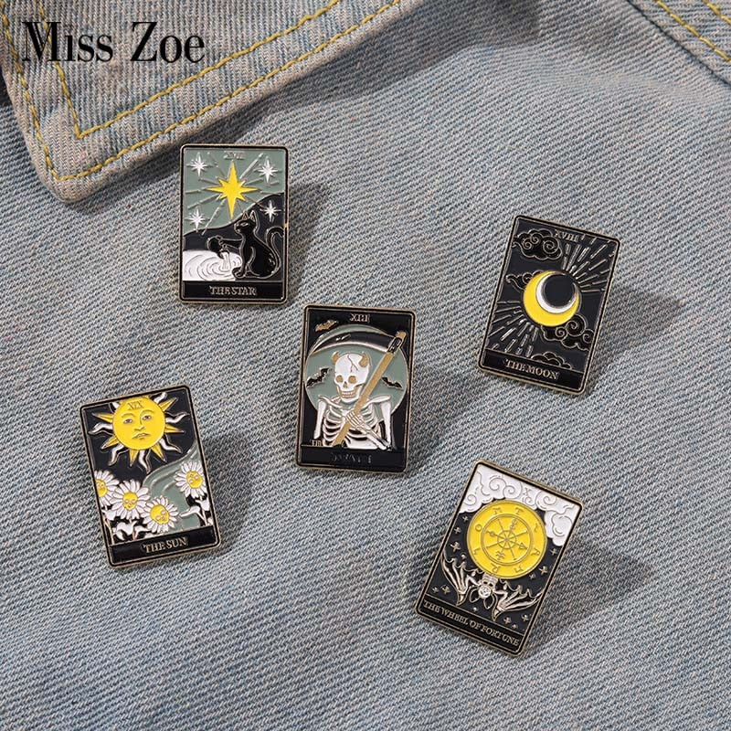 Tarot Enamel Pins