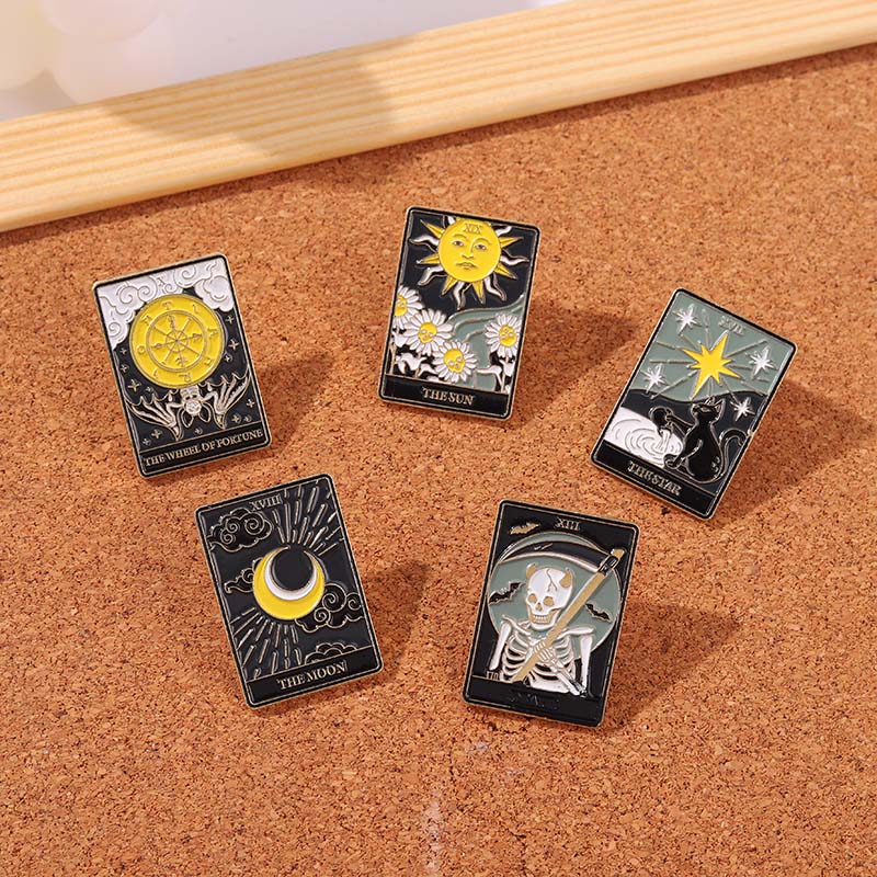 Tarot Enamel Pins